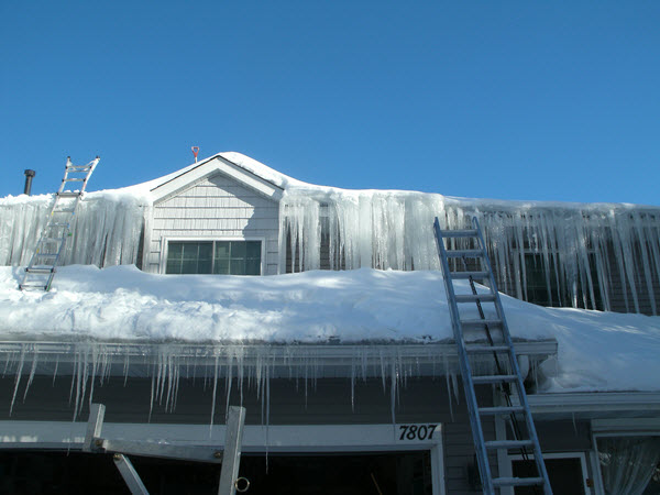 Roof Ice Dam Removal In Duluth Mn Same Day Steam Ice Dam Removal